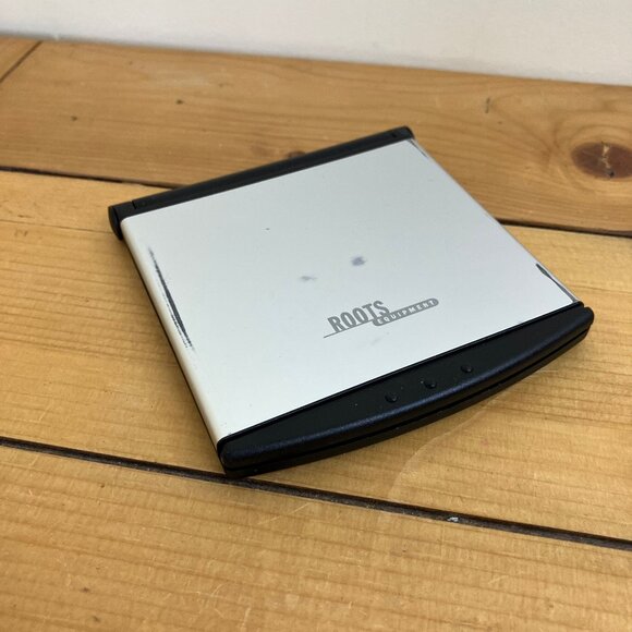 Roots Equipment Travel Backgammon & Chess Arco Mini Game Case Magnetic Pieces - Picture 6 of 6